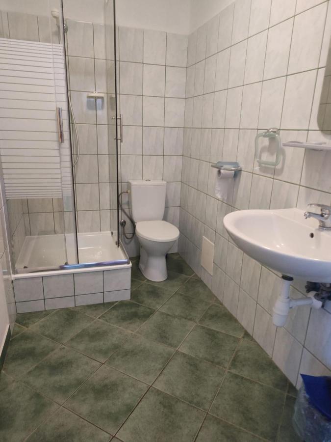 Joda Pokoje Goscinne Rewal Eksteriør bilde